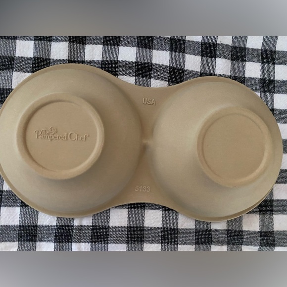 COPY - New W/O Box The Pampered Chef Stoneware Egg Cooker (Cooks More Than Eggs… - Picture 2 of 10